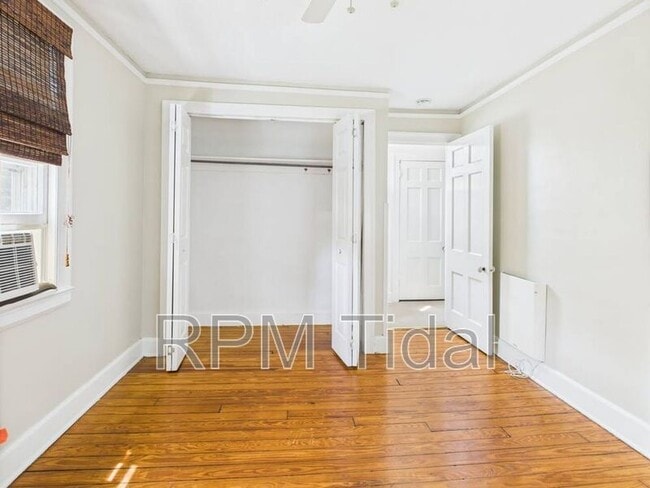 Building Photo - 217 Palen Ave