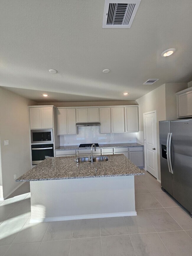 Building Photo - 426 Twilight Mdw Wy