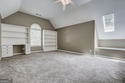 Building Photo - 9485 Nesbit Lakes Dr