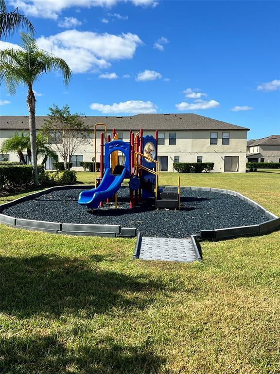 Building Photo - 2202 Seven Oaks Dr