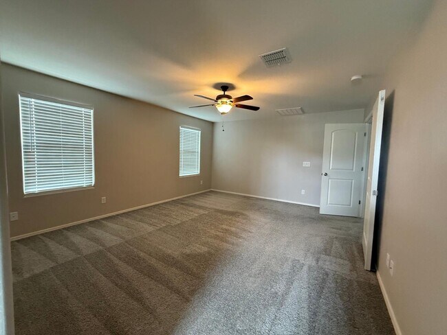 Building Photo - 16579 W Jenan Dr