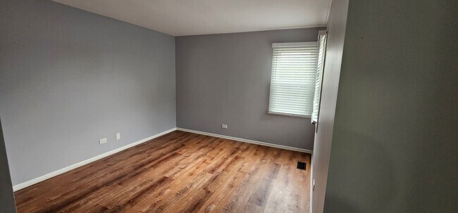 Building Photo - 988 Butter Creek Ct