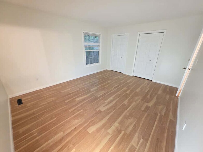 Building Photo - 8614 Burnt Hickory Cir