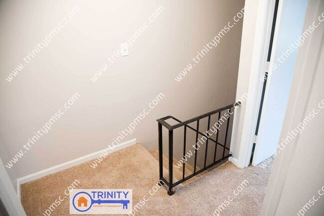 Building Photo - Must See! Beautiful Two Bedroom