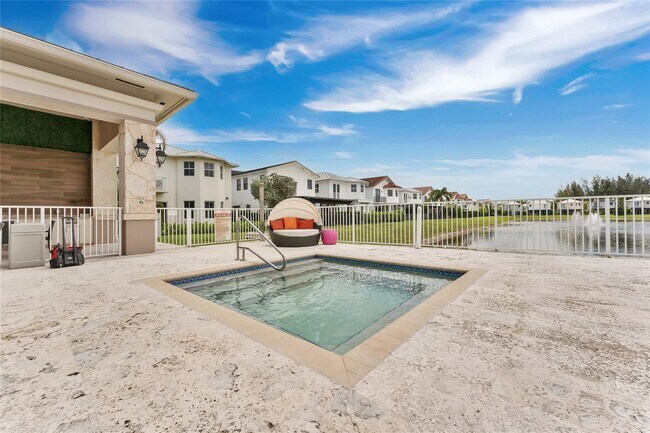 Building Photo - 10574 NW 70th Ln