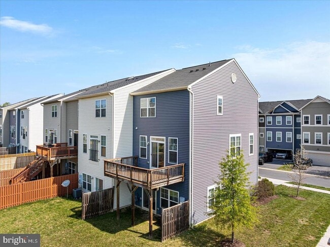 Building Photo - 109 Splendor Gdn Wy