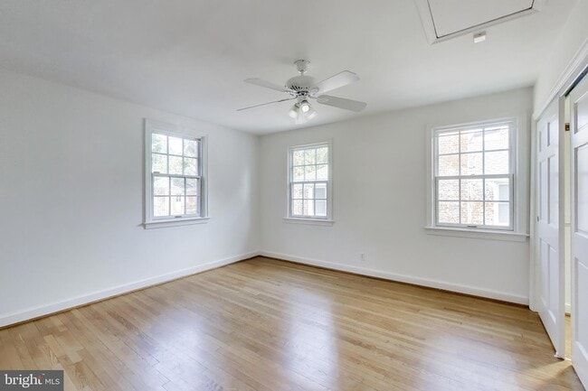 Building Photo - 5138 Nebraska Ave NW