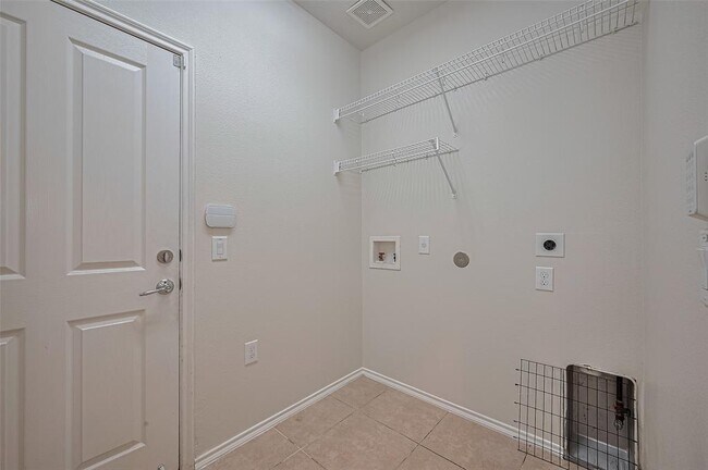 Building Photo - 13600 Breton Ridge St