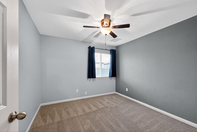 Building Photo - 13237 Pine Needle St