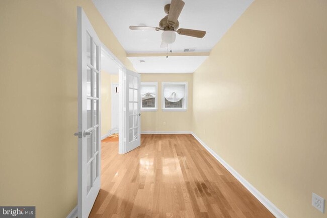 Building Photo - 1337 Kearny St NE