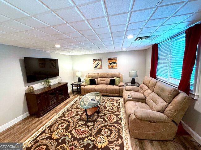 Building Photo - 10 Bridlewood Ct
