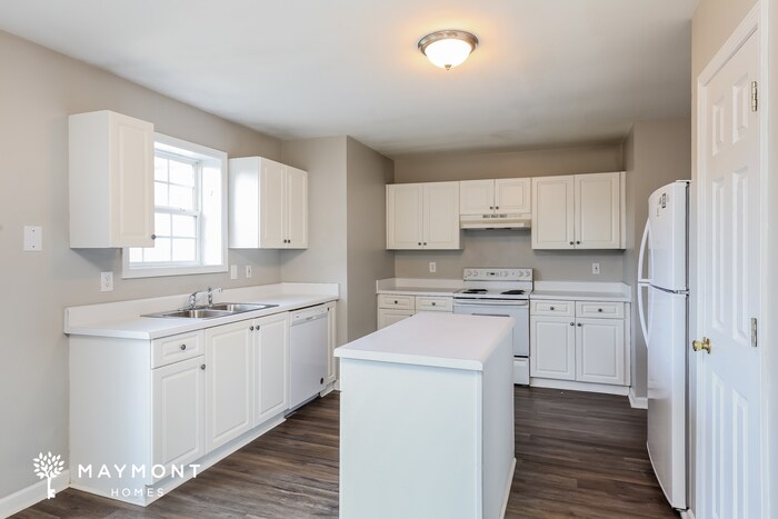 Building Photo - 109 Crossview Dr