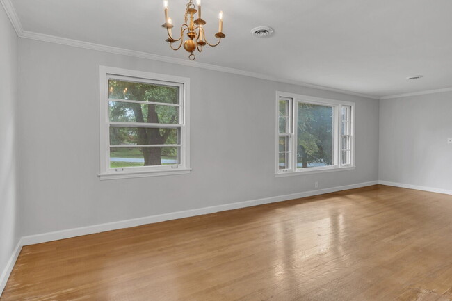 Building Photo - 314 Woodberry Dr