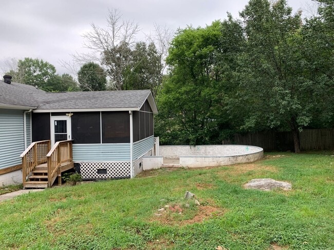 Building Photo - Mount Juliet three bedroom two bath in the...
