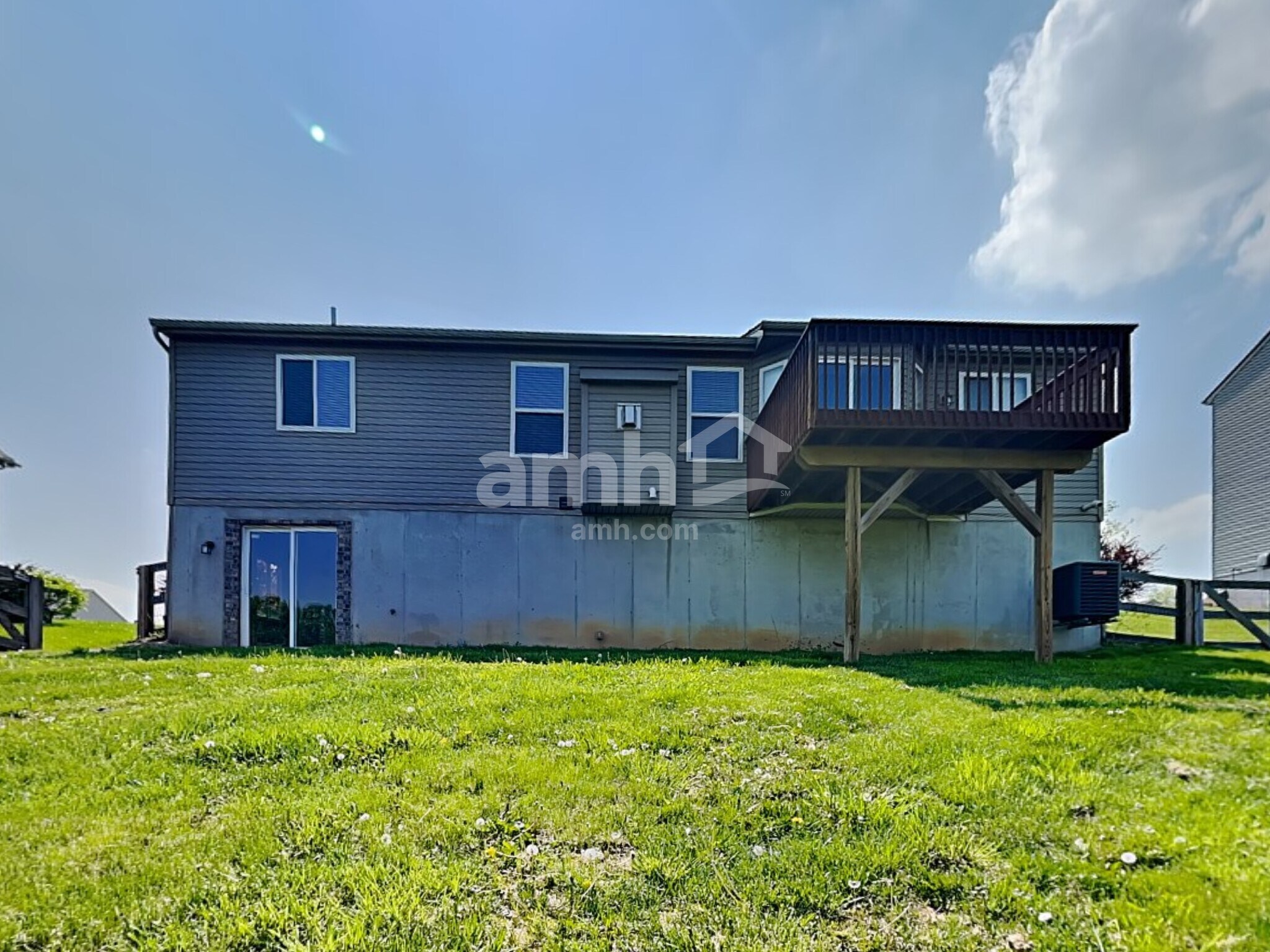 Building Photo - 10351 Chambersburg Dr