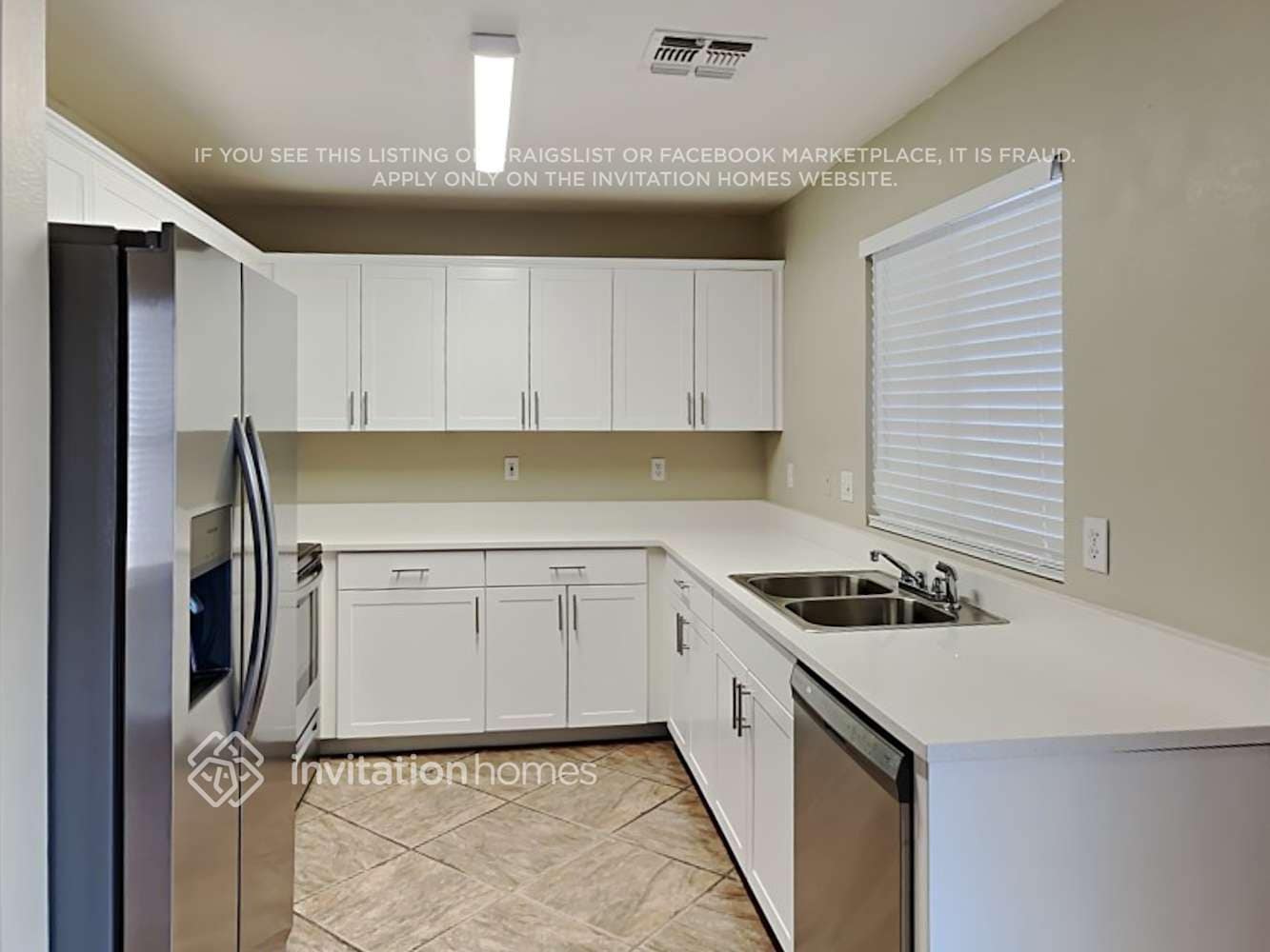 Building Photo - 10424 E Balsam Ave