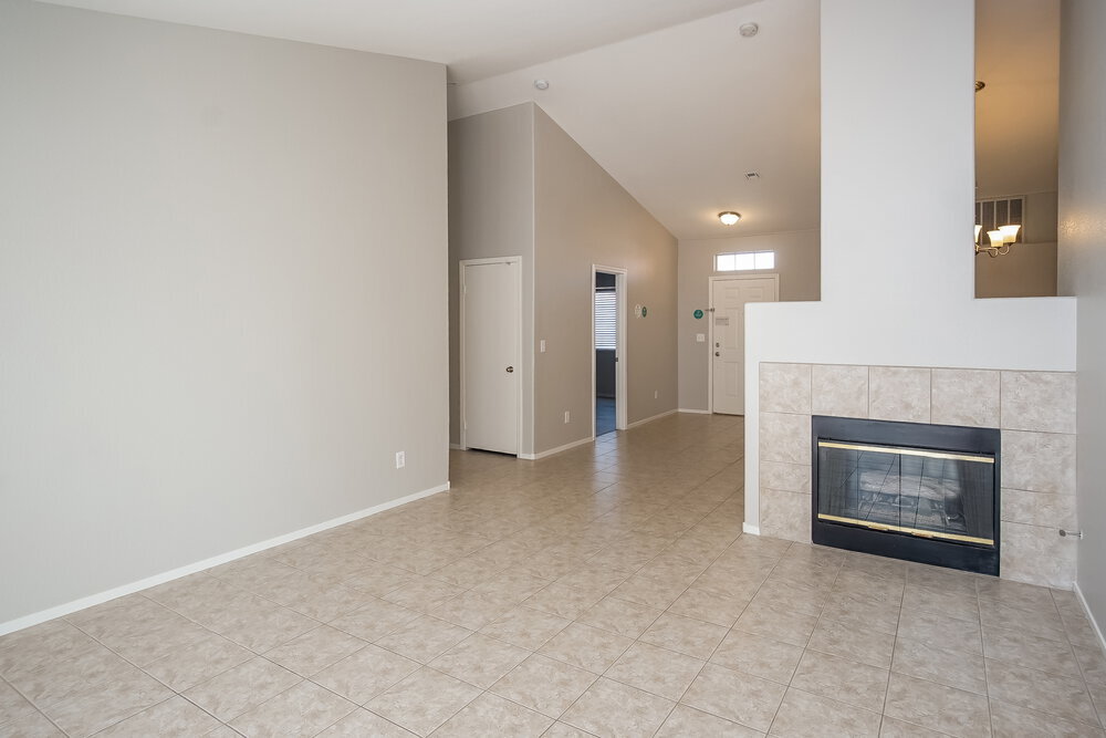 Building Photo - 3744 Blue Dawn Dr