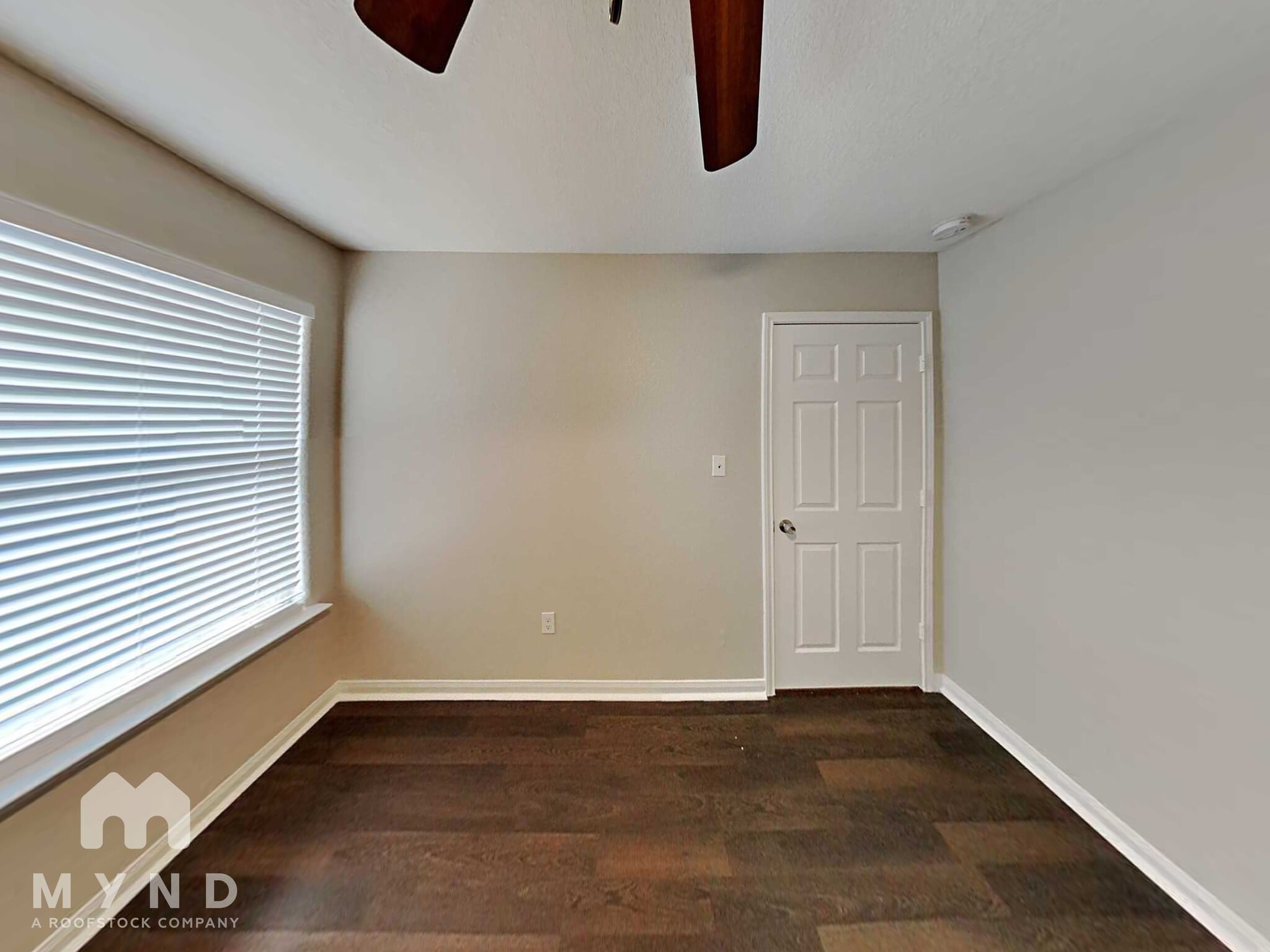 Building Photo - 5422 Chase Canyon