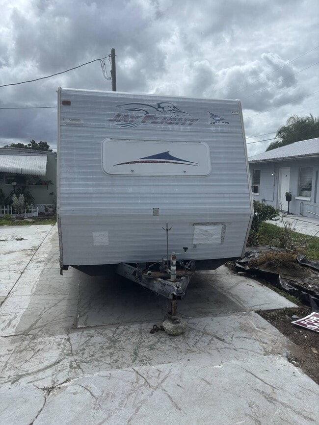 Building Photo - 2900 FL-17