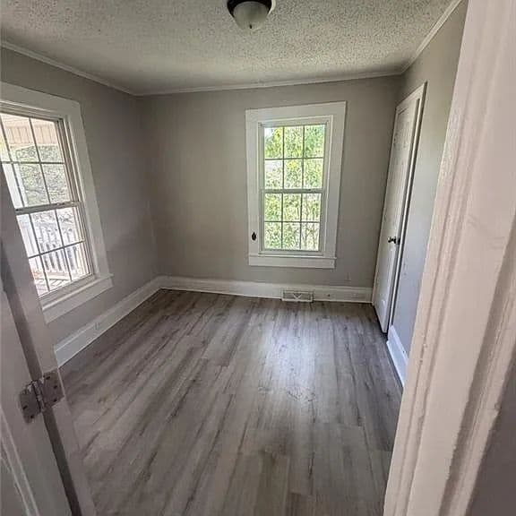 Building Photo - Charming 3 BD / 1.5 BA Home with Finished Basement