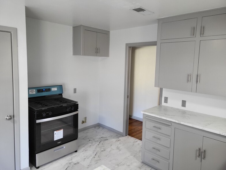 Building Photo - 4203 Preston Dr