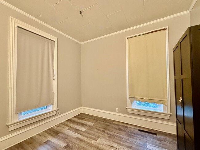 Building Photo - 1402 O Ave