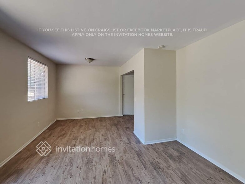 Building Photo - 2243 Avenida Del Diablo
