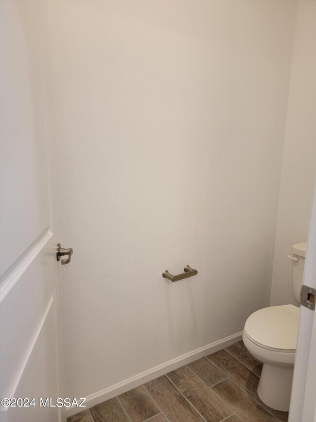 Building Photo - 5595 S Adero Cyn Trl