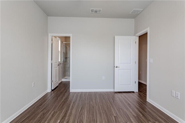 Building Photo - 9603 Grapevine Leaf Dr
