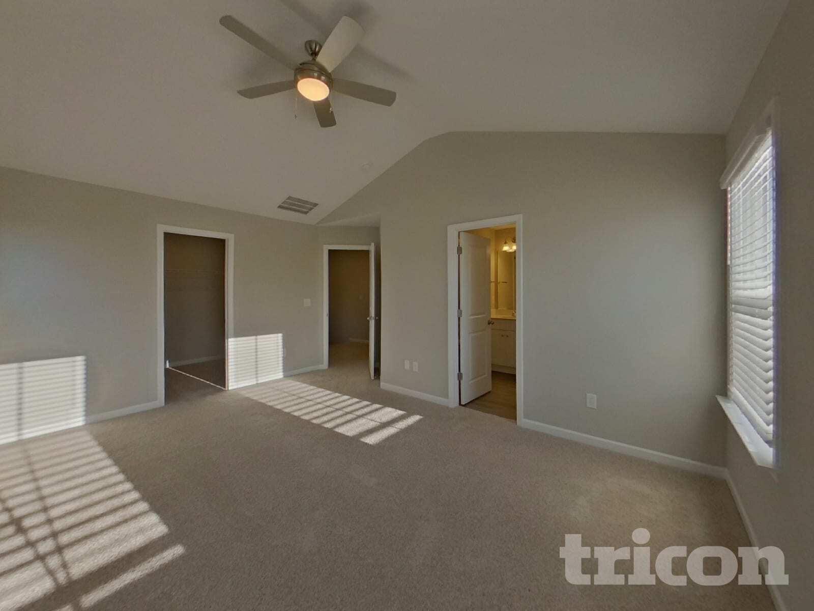 Building Photo - 2 Beautyberry St