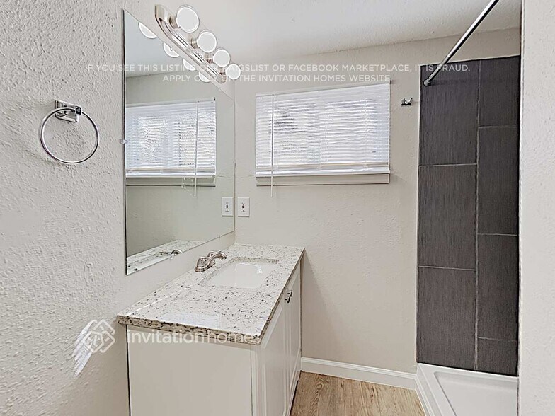 Building Photo - 11537 Birch St