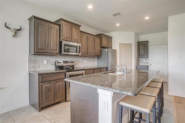 Building Photo - 1424 Doe Meadow Dr