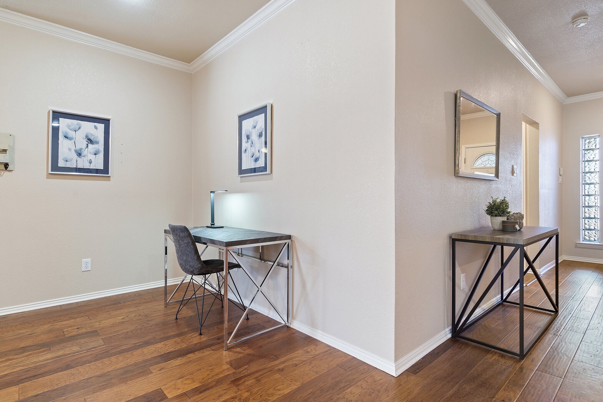 Building Photo - 107 Loda Ct