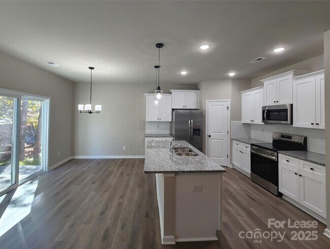 Building Photo - 12526 Susanna Dr