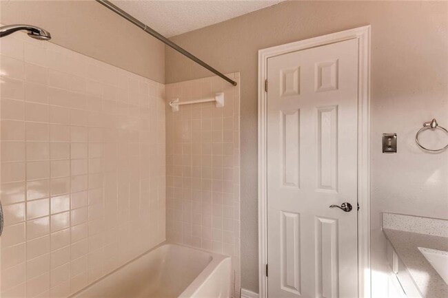 Building Photo - 8901 Jesse James Dr