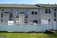 Building Photo - 102 Wellington Park Dr