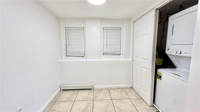 FullSizeRender (11) 4 - Table Mountain Townhomes