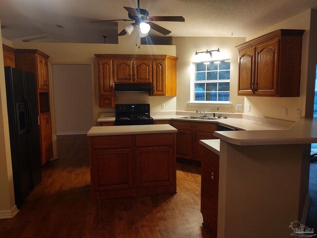 Building Photo - 5268 Deerfoot Ln