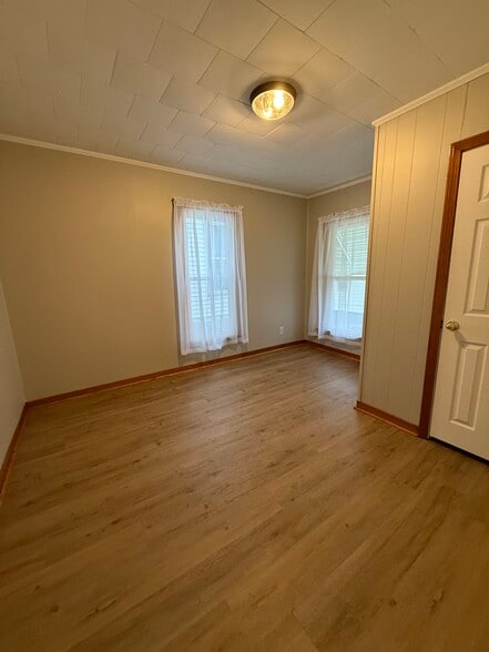 bedroom - 1109 Garfield St