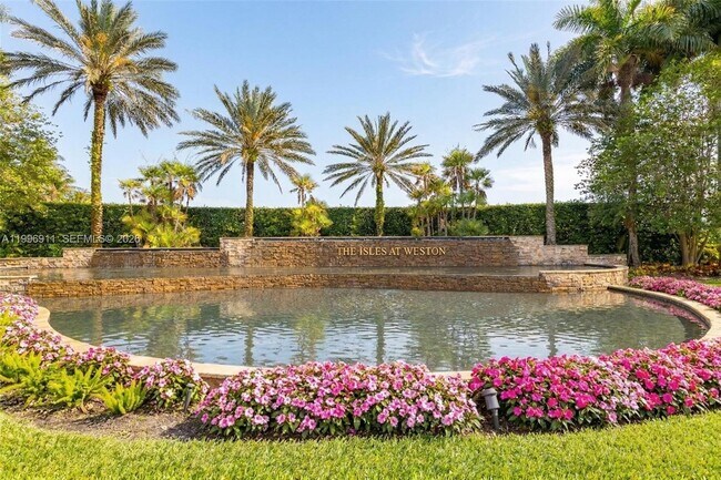 Building Photo - 3870 E Hibiscus St