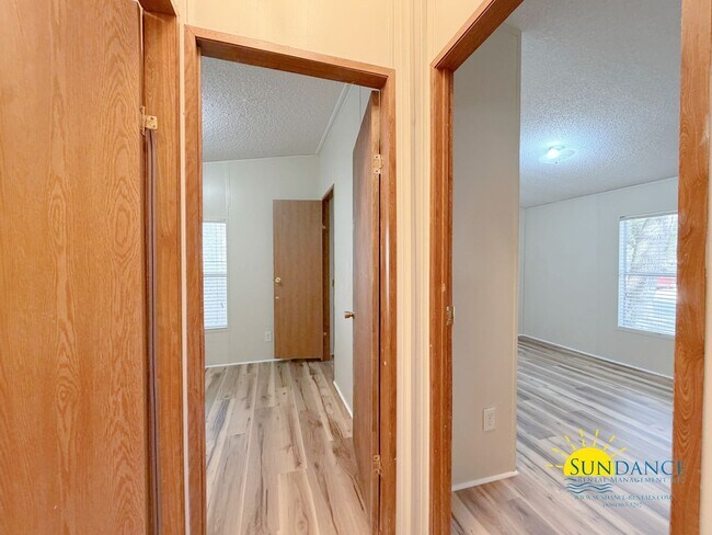 Building Photo - Nice 3 Bedroom Home in Fort Walton!