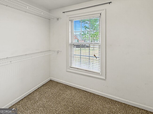 Building Photo - 37 Walton Creek Dr SW