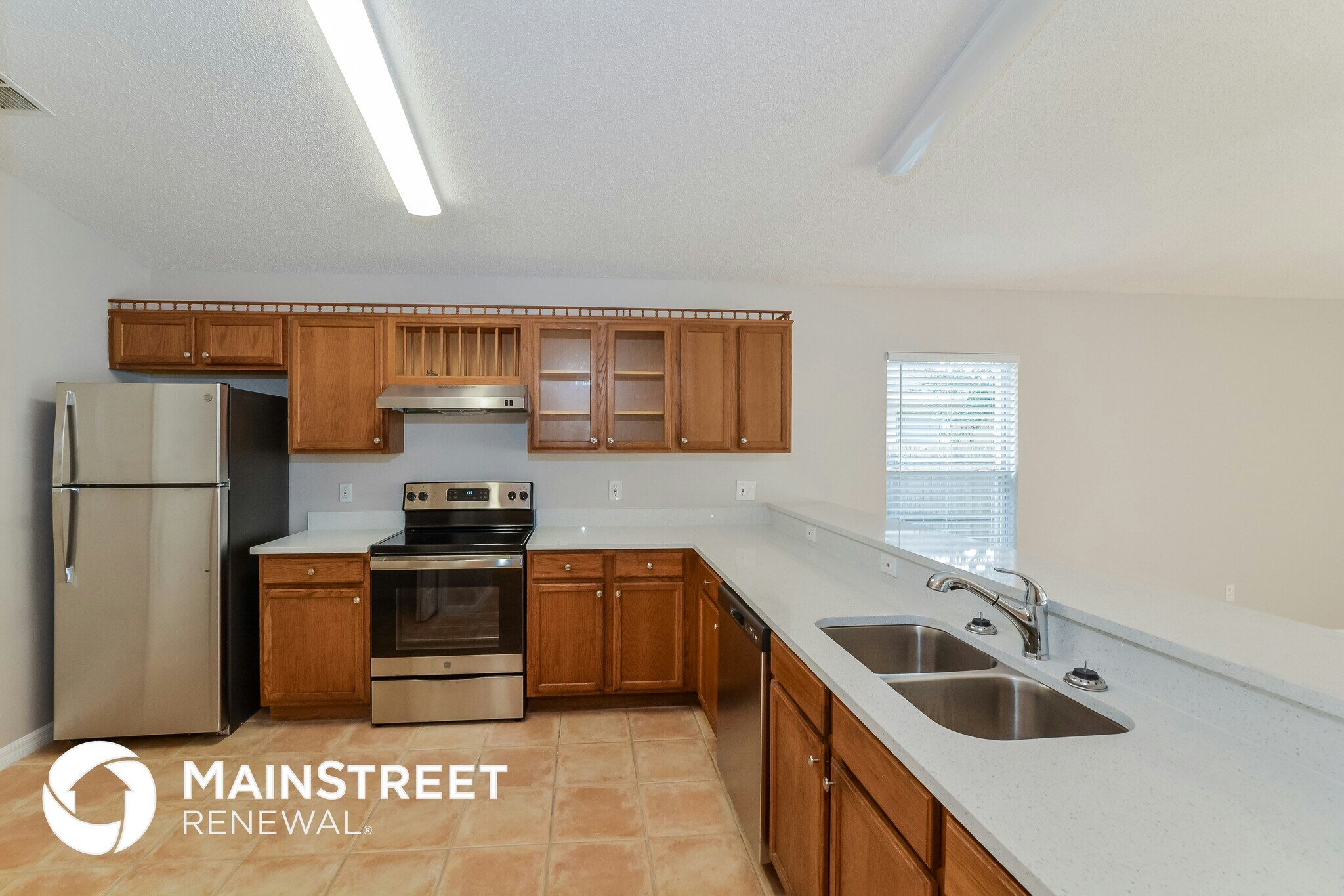 Building Photo - 528 Finch Ct