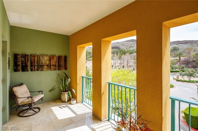 Building Photo - 30 Strada Di Villaggio