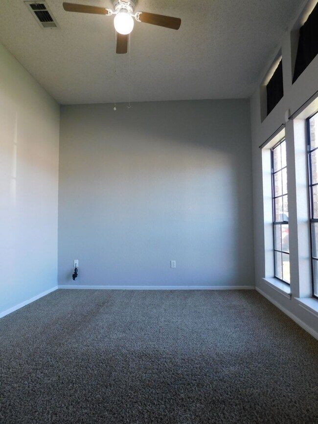 Building Photo - Available NOW!!!! A one of a kind find. St...