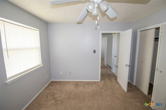 Building Photo - 1225 Westway Cir