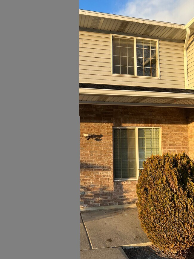 Building Photo - 1427 W 1650 N