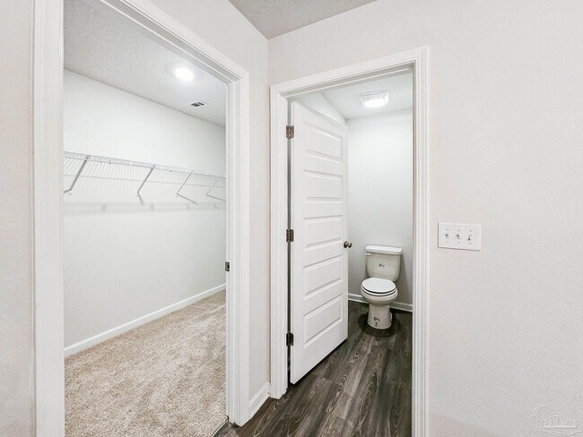 Building Photo - 5249 Peach Dr
