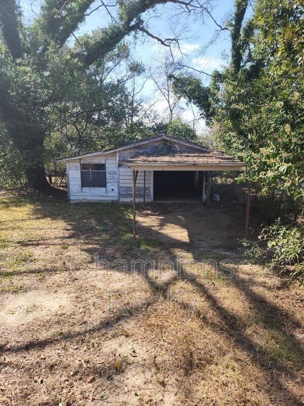 Building Photo - 5415 Eugenia Ave