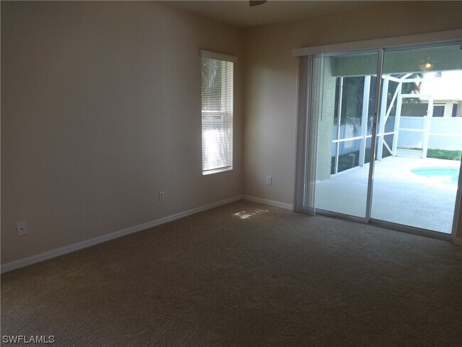 Building Photo - 3320 SW 8th Ct